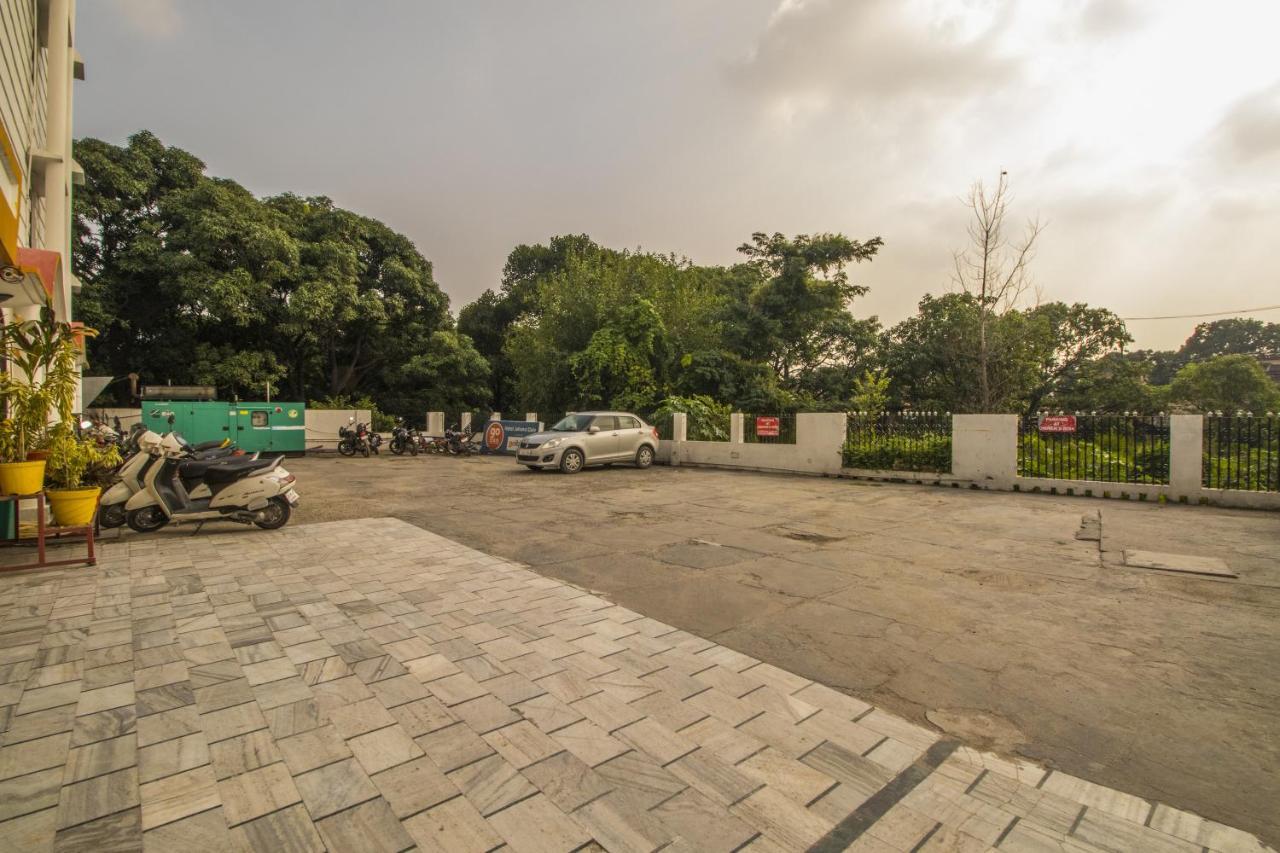Wow Stayz2 Hotel Jahanvi Dale Haridwār Eksteriør bilde